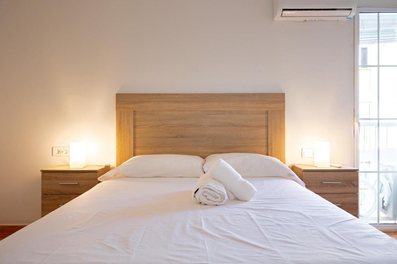 Charming 2 Bedroom Apartment At Triana Center By Oui Sevilla Exterior foto